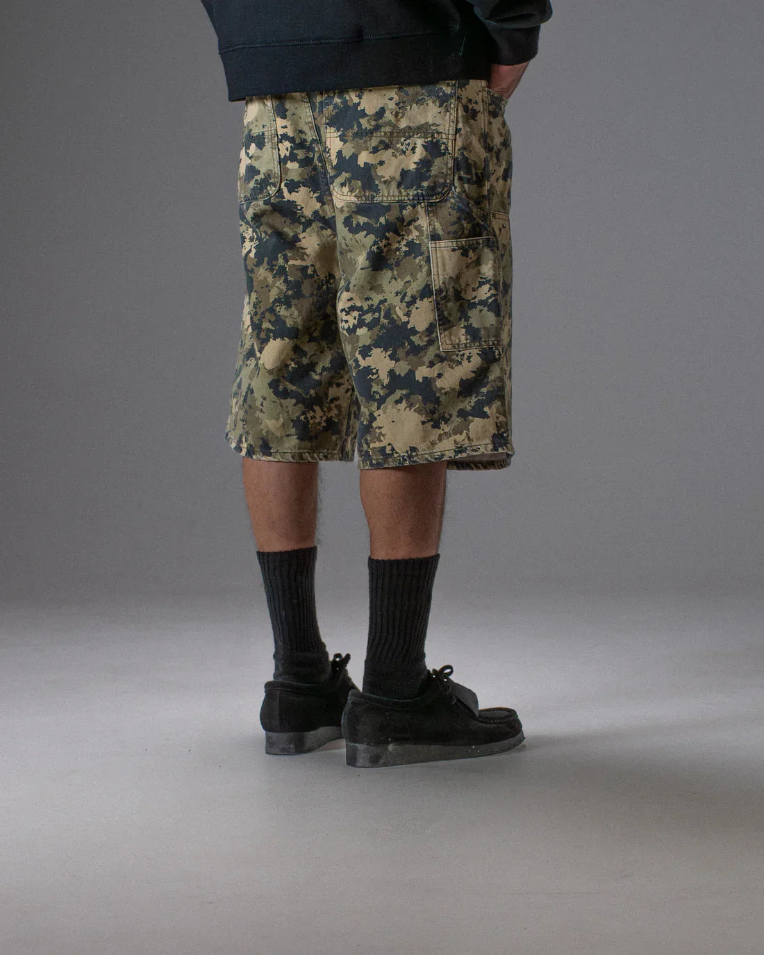 Bermudas Carpenter holgadas de mezclilla 'Classic' de Jacker - Camuflaje