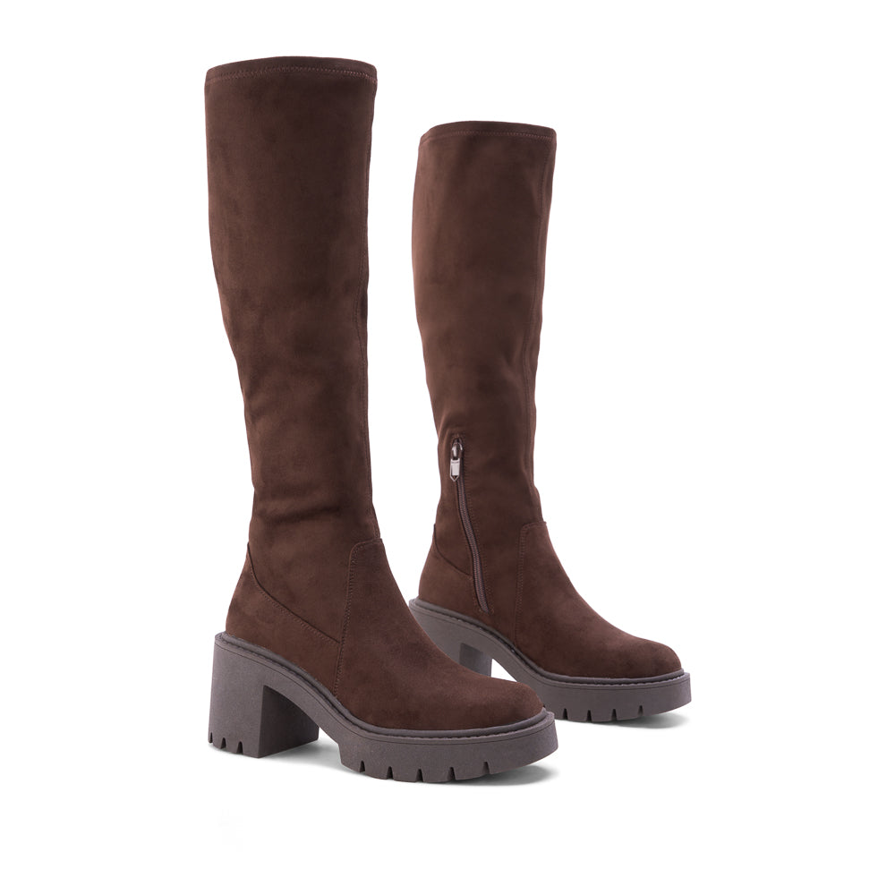 ミランダ・オート