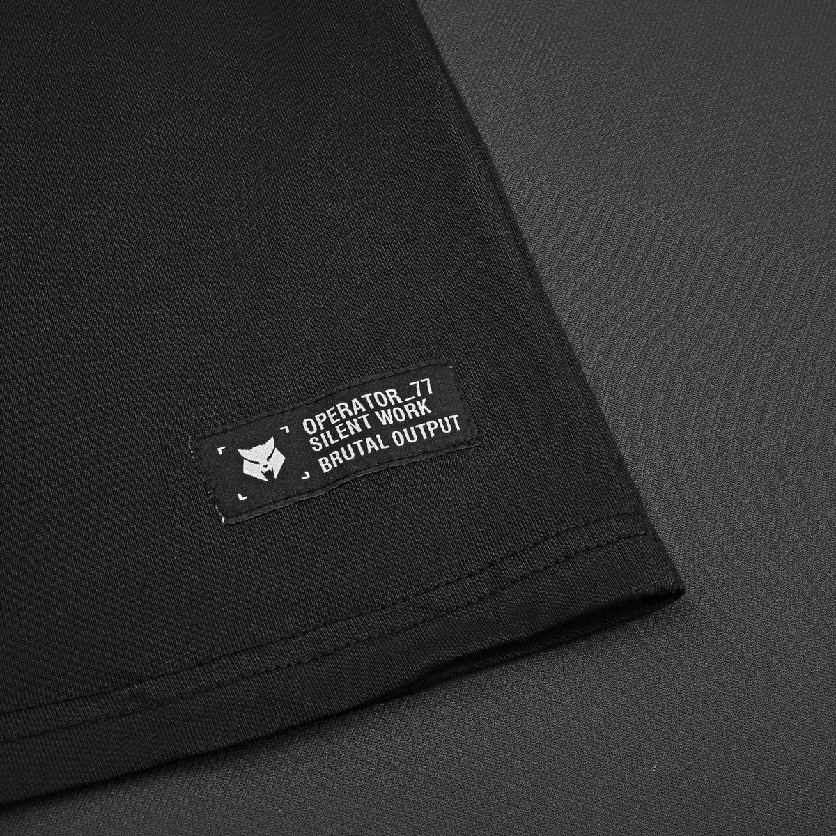 OPERATOR_77 T-SHIRT OVERSIZE — NOIR DE GUERRE