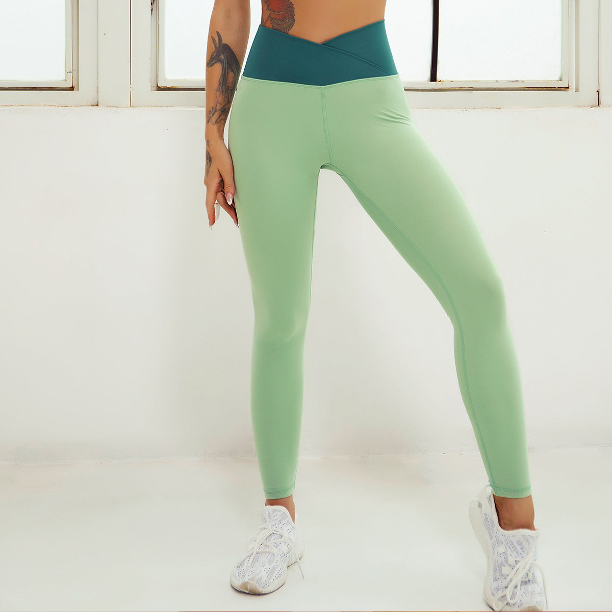 Damen-Trainingsset mit Kontrastnähten – Outdoor-Lauf-, Yoga- & Fitness-Sportbekleidung