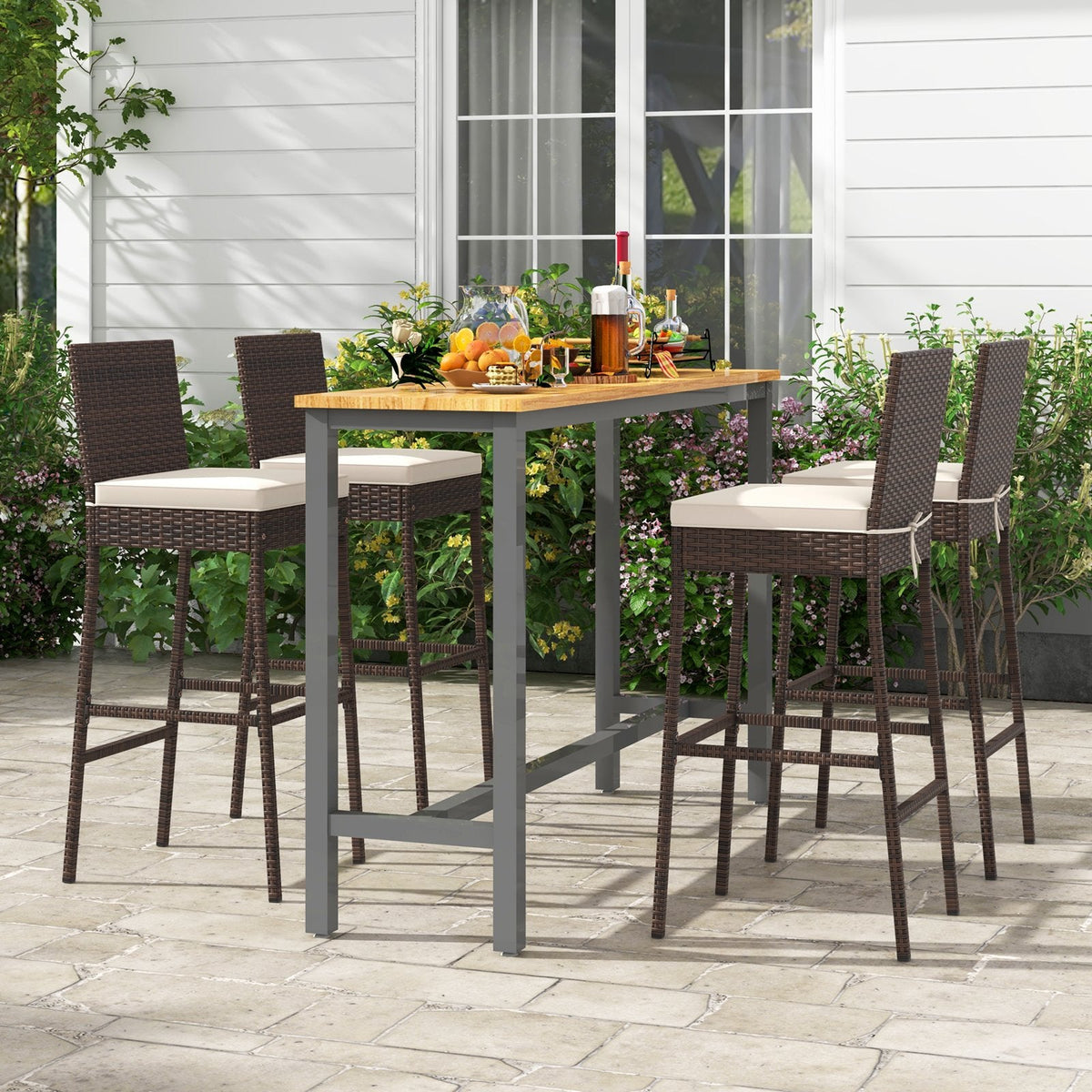 Juego de 4 taburetes de bar de mimbre para patio con cojín de asiento y reposapiés - Juego de 4