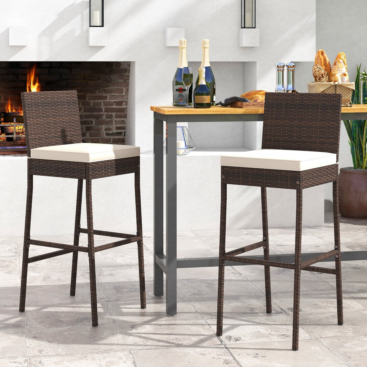 Juego de 4 taburetes de bar de mimbre para patio con cojín de asiento y reposapiés - Juego de 4