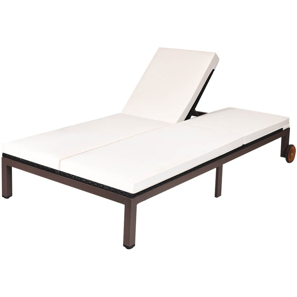 Double chaise longue en rotin pour deux personnes avec dossiers séparés et roulettes, blanc