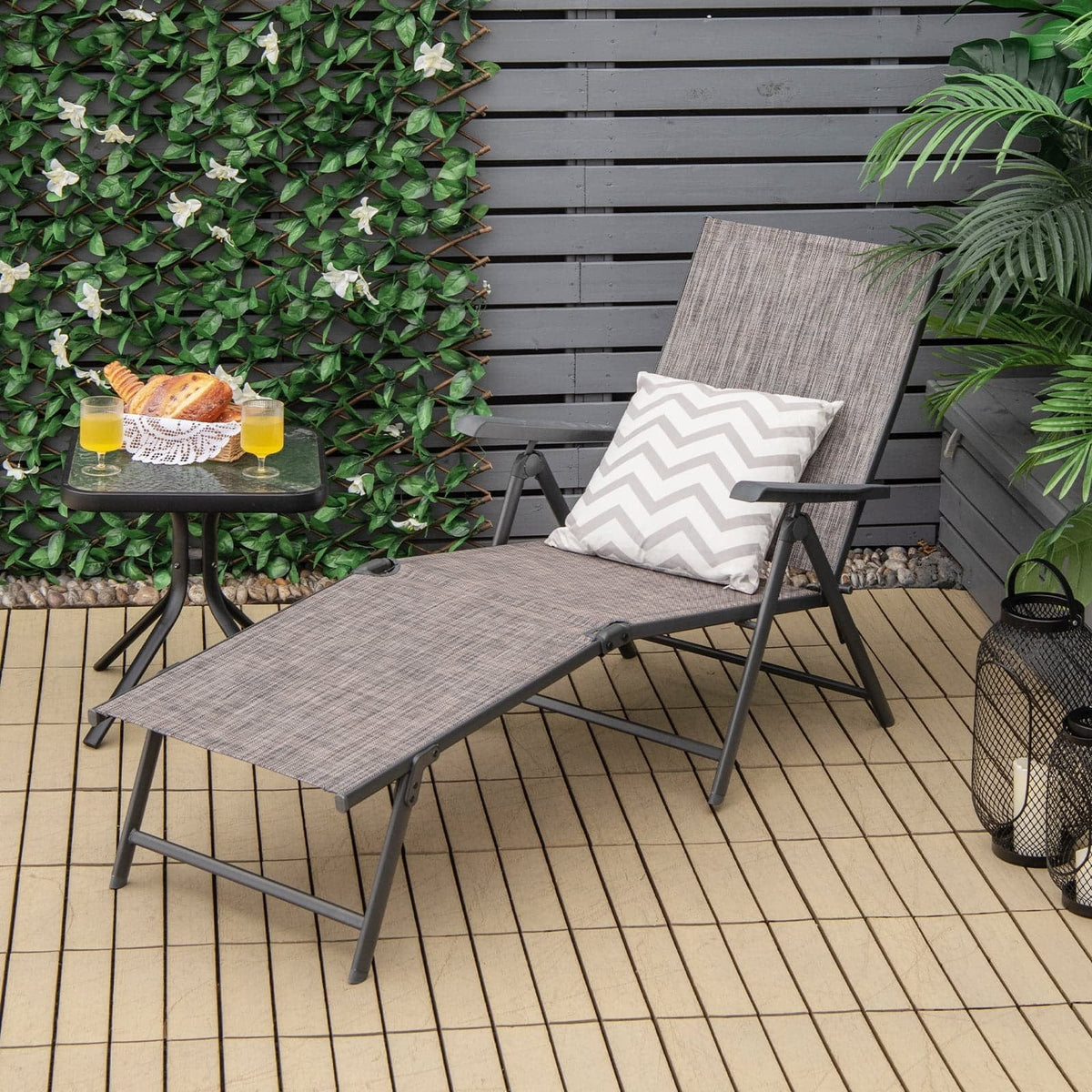 Set aus 2 klappbaren Sling-Sonnenliegen mit dreifach klappbaren Rahmen, Grau