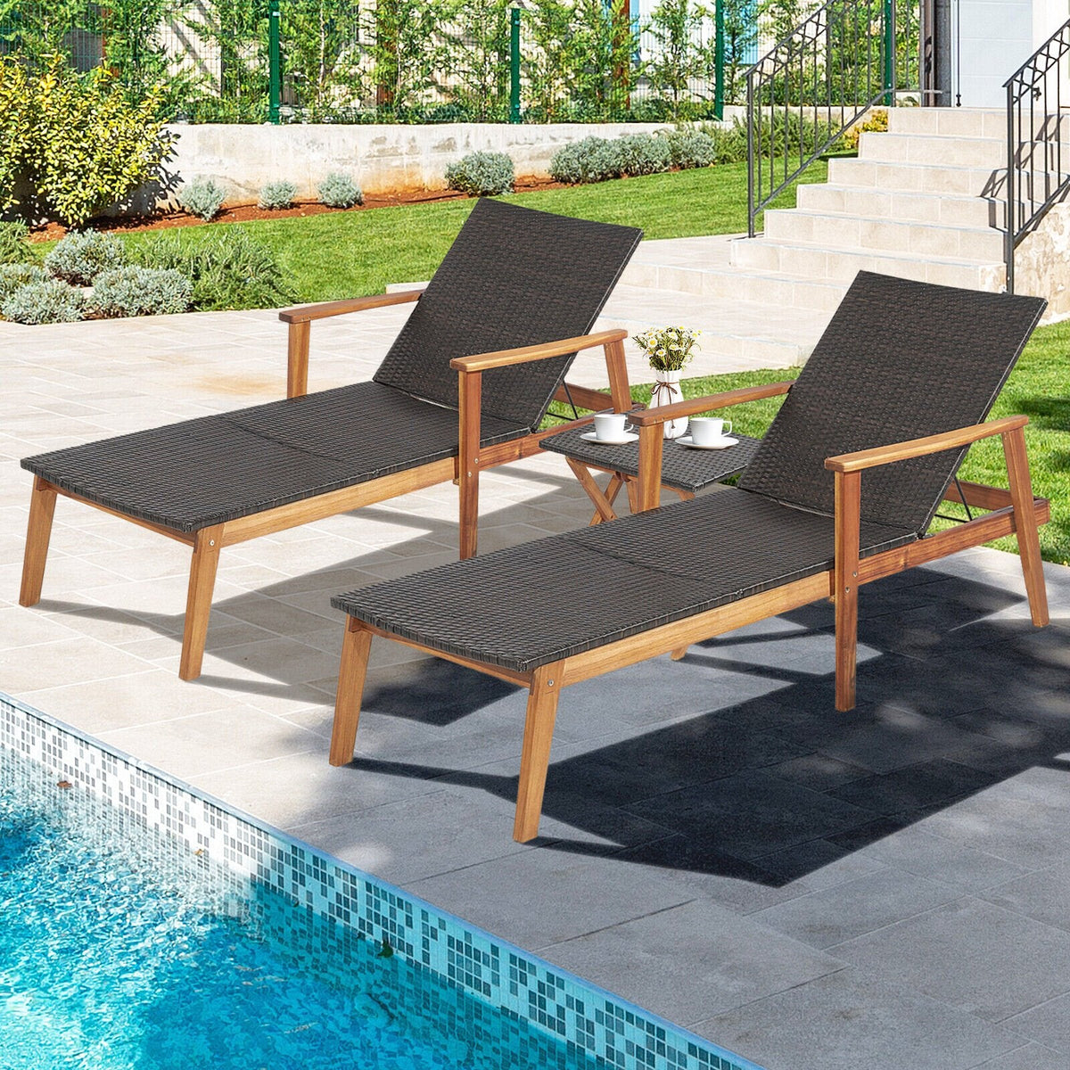 Chaise longue en acacia et osier avec table d'appoint rabattable, capacité de 800 lb