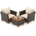 3-teiliges Rattan-Terrassenmöbel-Set, 2 Einzelsessel mit beigen Auflagen und ein 20 Zoll großer Klapp-Beistelltisch aus Akazienholz mit Stauraum