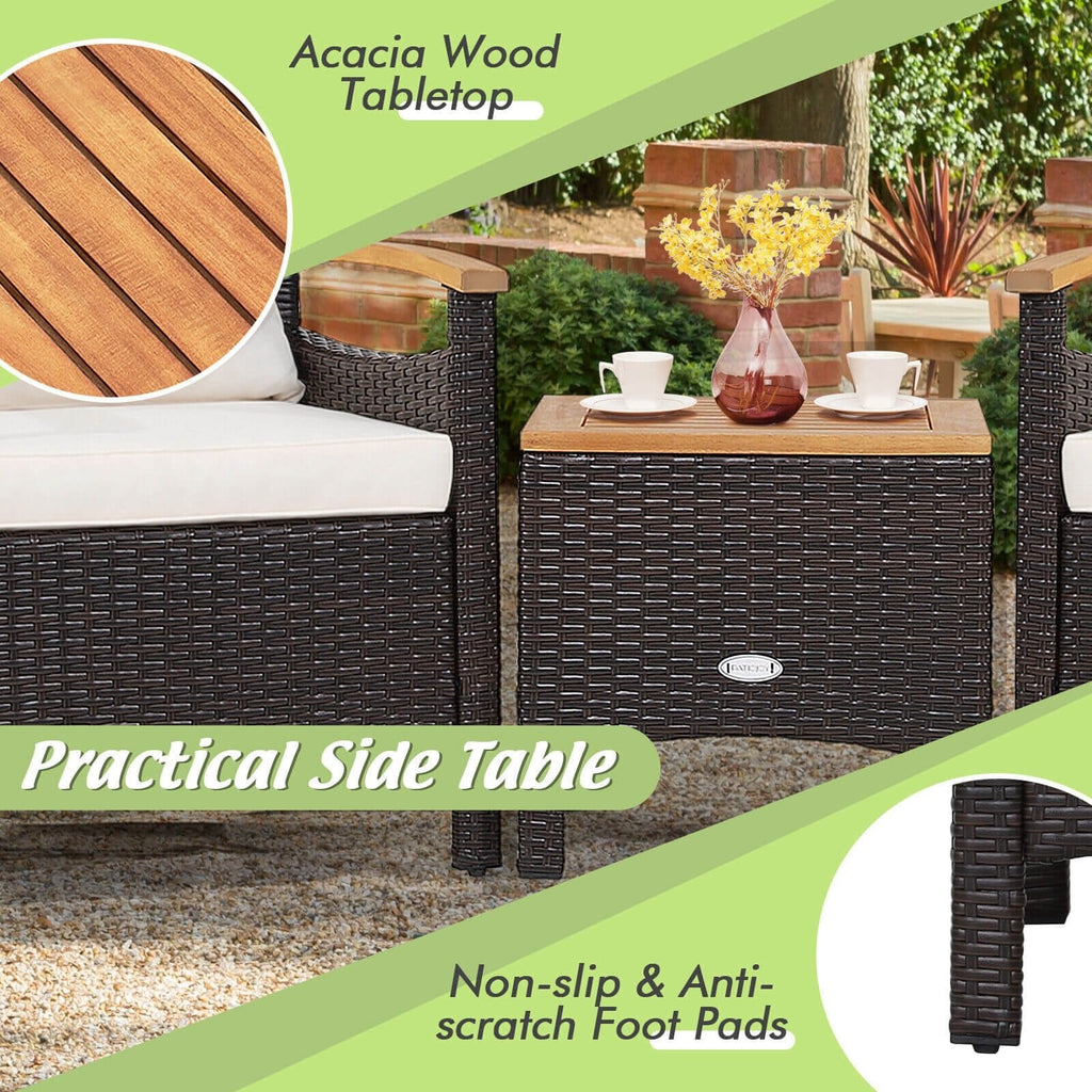 Salon de jardin en rotin 3 pièces, 2 fauteuils simples avec accoudoirs en acacia supportant 350 lb, coussins blanc cassé et table d'appoint avec plateau en acacia de 17,5 po