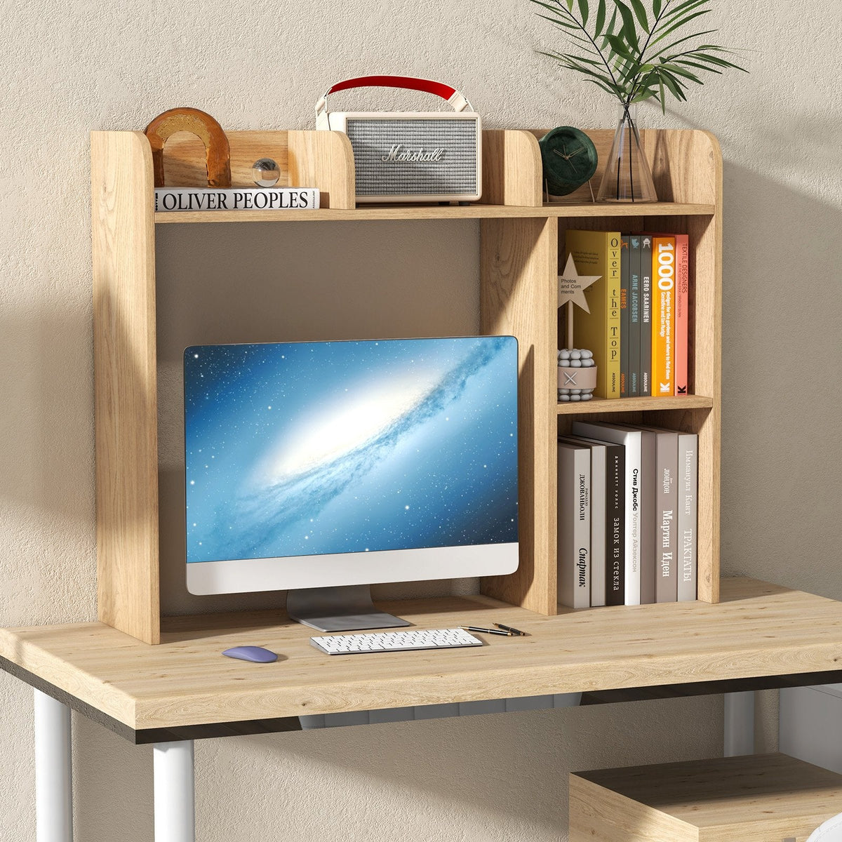 Schreibtisch-Bücherregal und Monitorständer mit offenem Rückfach in natürlicher Holzoptik