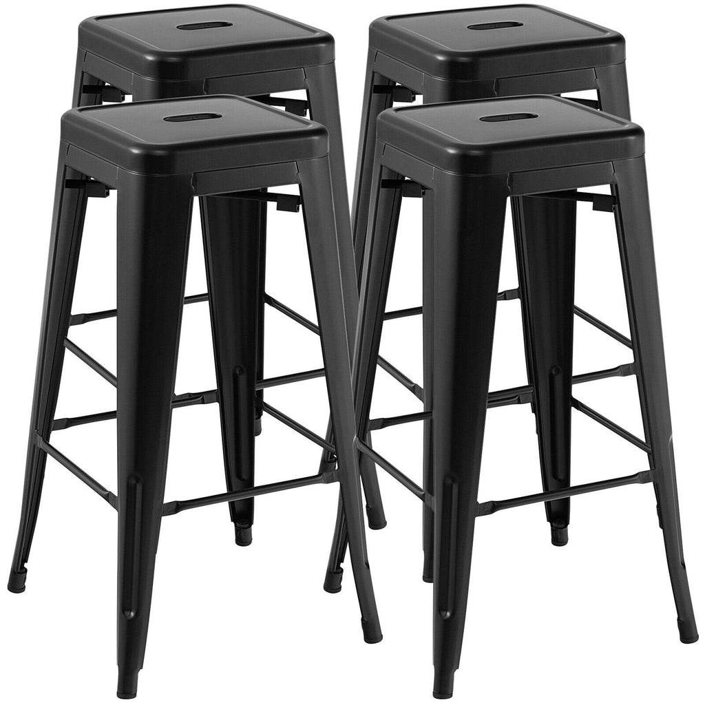 Lot de 4 tabourets de bar empilables en métal noir avec encoche pour repose-pieds, hauteur d’assise de 30 pouces