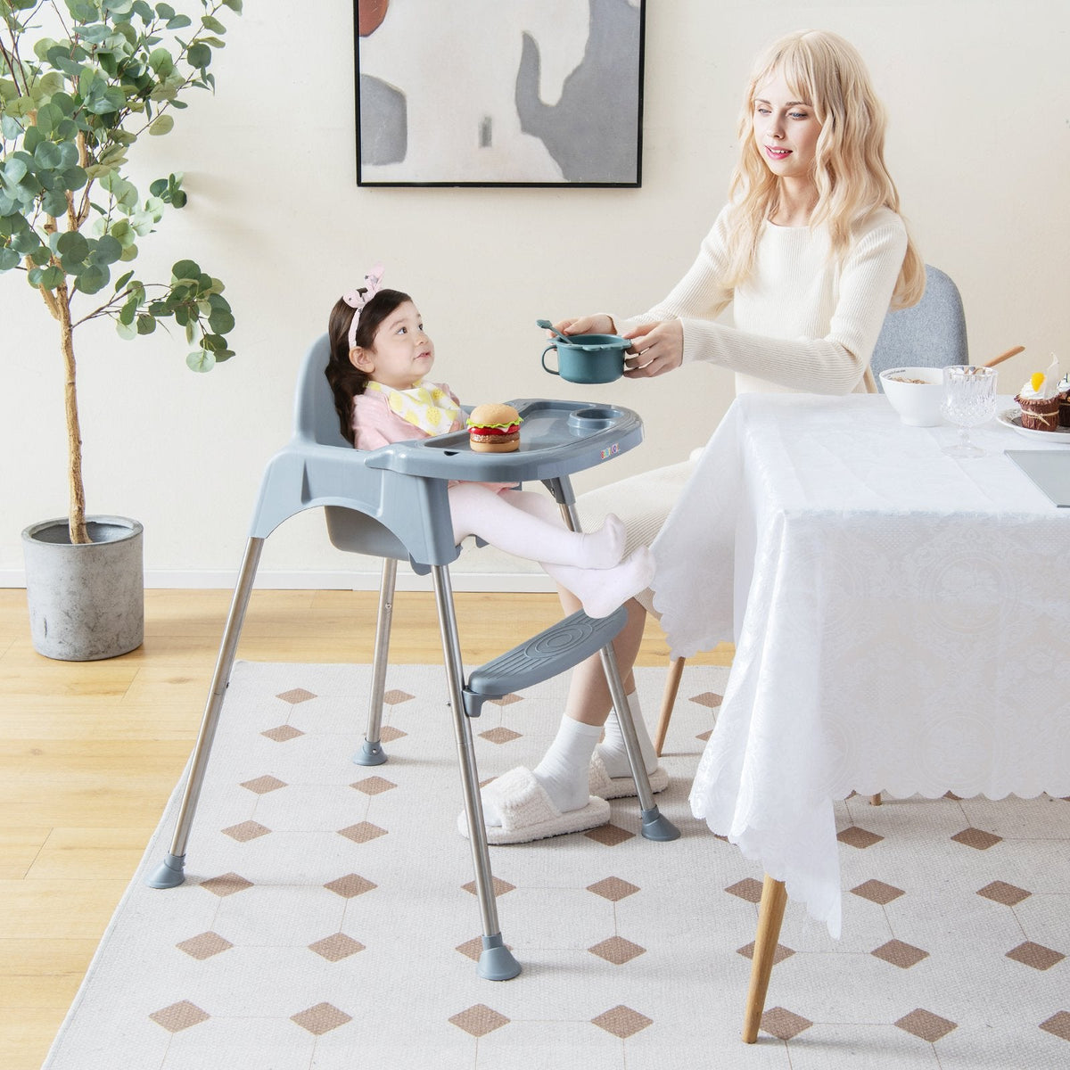 Chaise haute bébé convertible 4 en 1 avec double plateau amovible-Gris