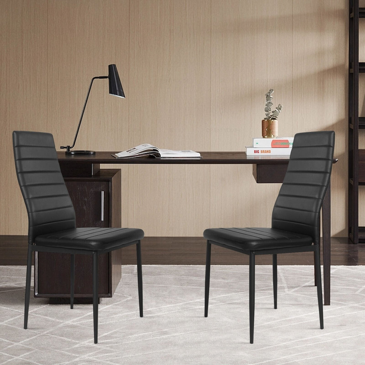 Juego de 4 sillas de comedor de respaldo alto de piel sintética negra con patas de metal, altura del asiento de 18 pulgadas