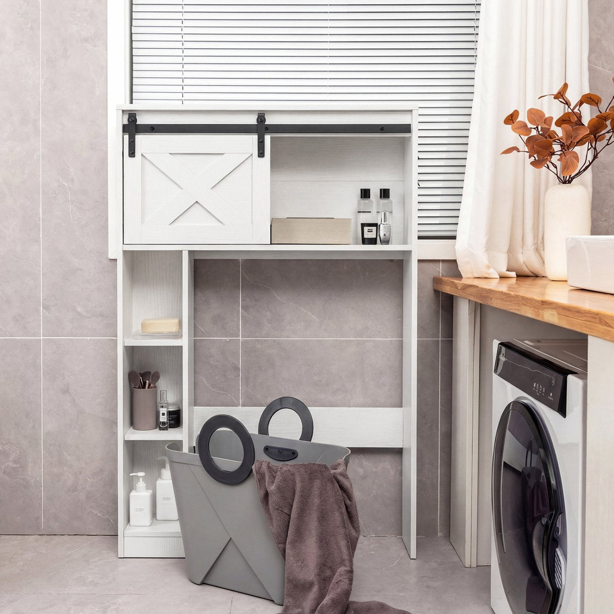 Mueble de almacenamiento de 4 niveles sobre el inodoro con puerta corredera tipo granero y estantes de almacenamiento-Blanco
