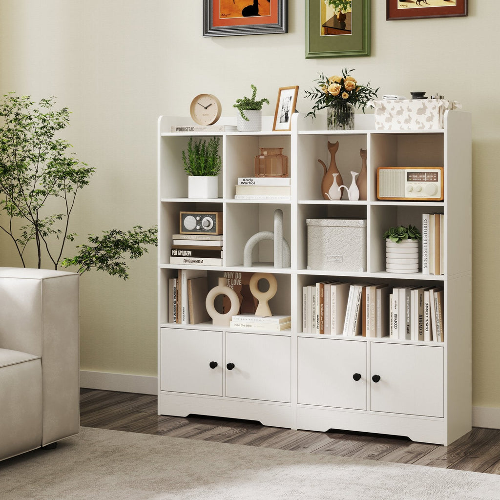 Bücherregal mit 4 Fächern und einem zweitürigen Schrank, weiß