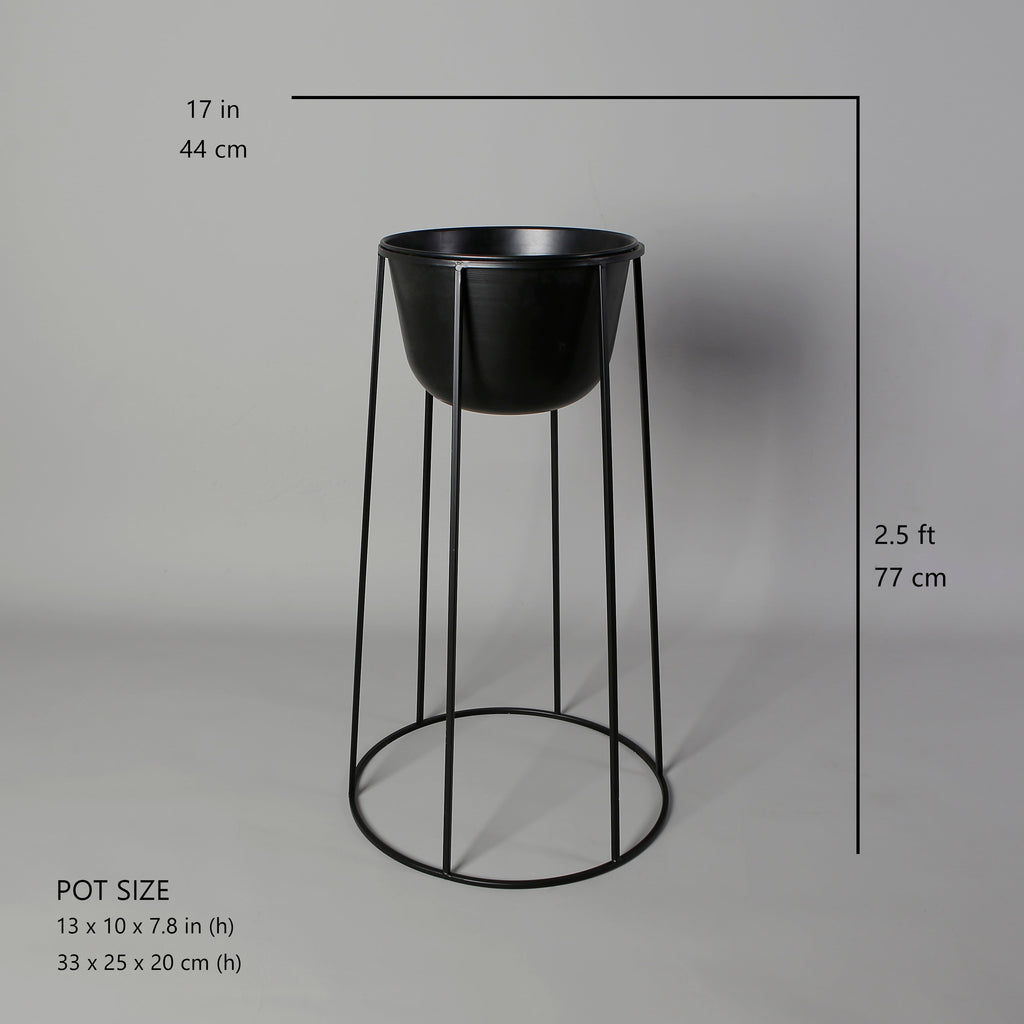 Nura Black Raised Metal Pot Planter 2.5’