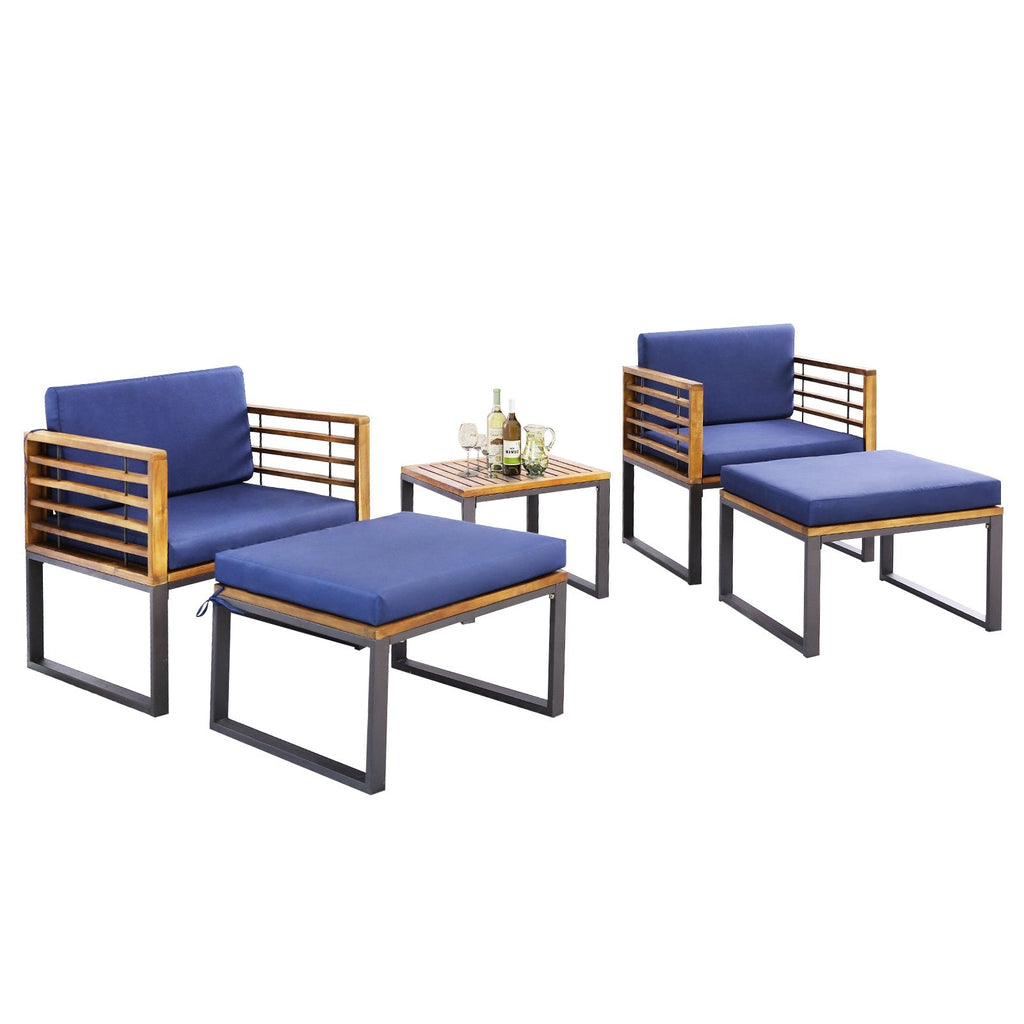 Juego de 5 piezas de sillas de patio de acacia y metal con 2 otomanas y mesa de centro, azul marino