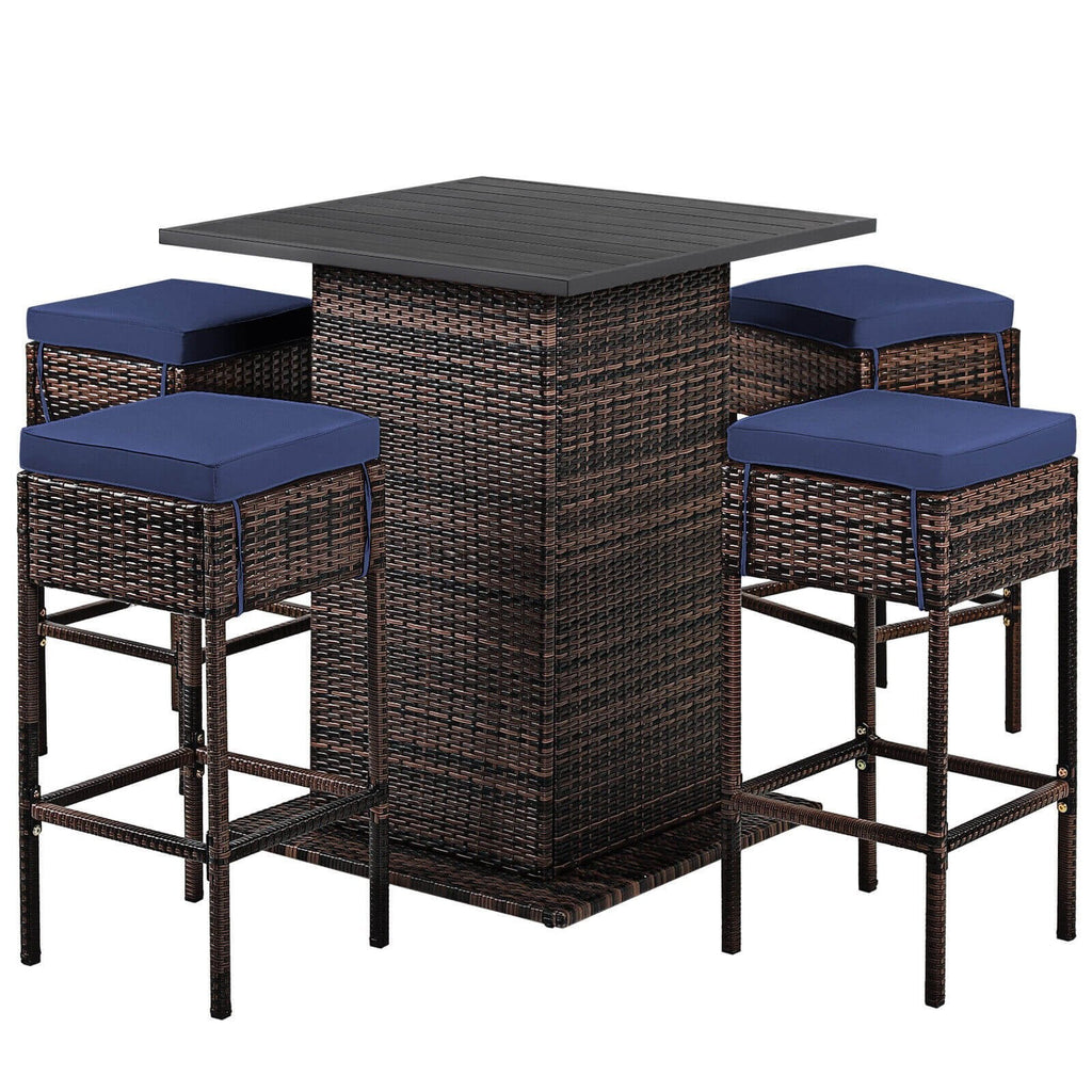 Ensemble de bar 5 pièces en rotin pour terrasse avec tabourets, étagère de rangement cachée et coussins – Bleu marine