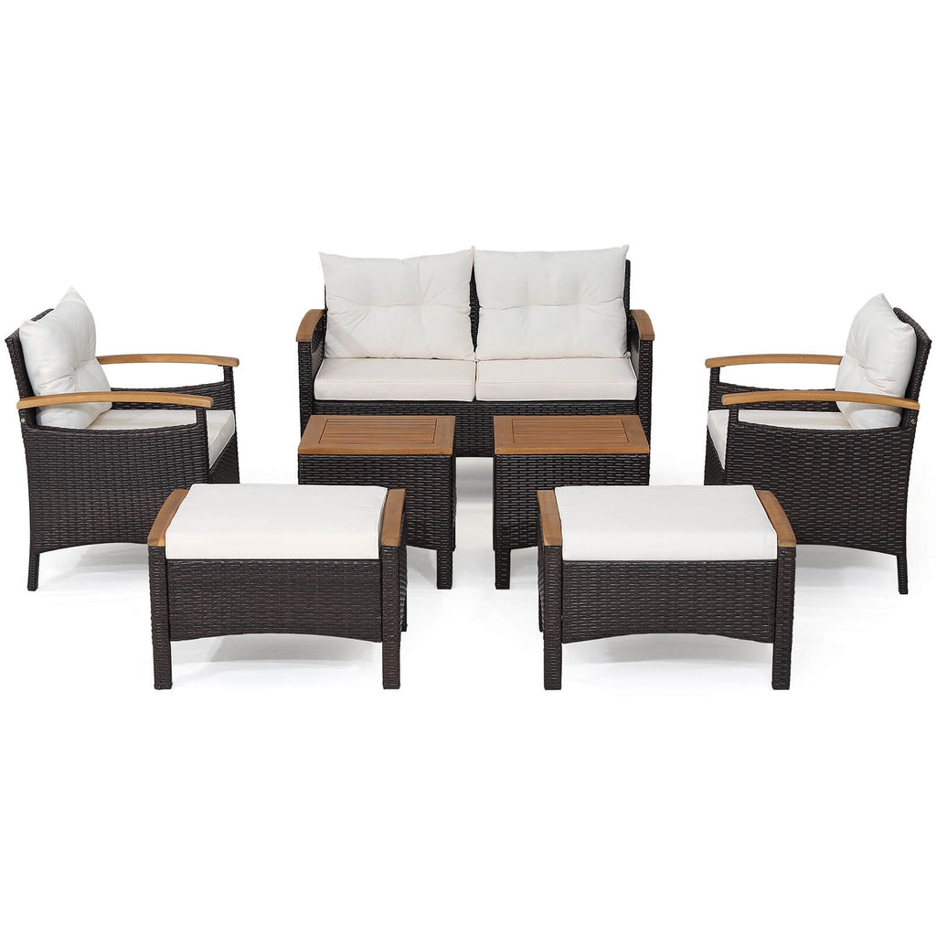 Salon de jardin en osier 7 pièces avec accoudoirs en acacia, 2 poufs et 2 tables d'appoint, blanc cassé