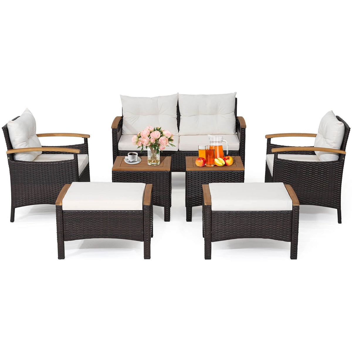 Salon de jardin en osier 7 pièces avec accoudoirs en acacia, 2 poufs et 2 tables d'appoint, blanc cassé