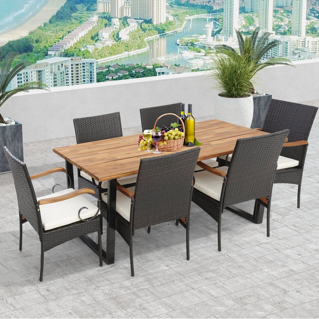 7-teilige Rattan-Essgruppe für 6 Personen, 175 cm breiter Tisch mit Akazienholzplatte und sechs Stühlen mit Armlehnen aus Akazienholz