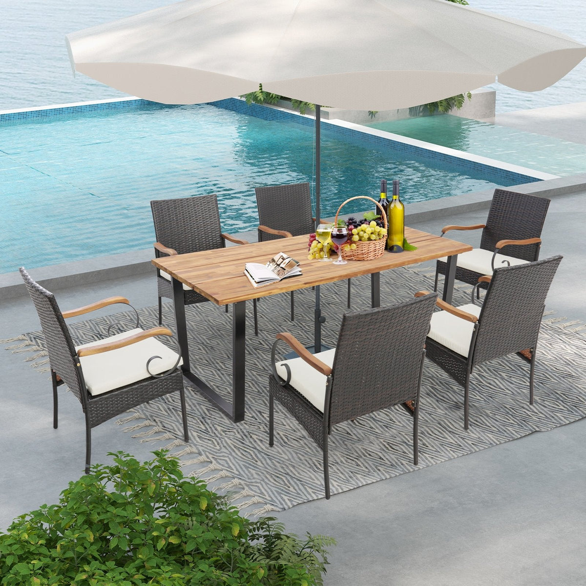 7-teilige Rattan-Essgruppe für 6 Personen, 175 cm breiter Tisch mit Akazienholzplatte und sechs Stühlen mit Armlehnen aus Akazienholz