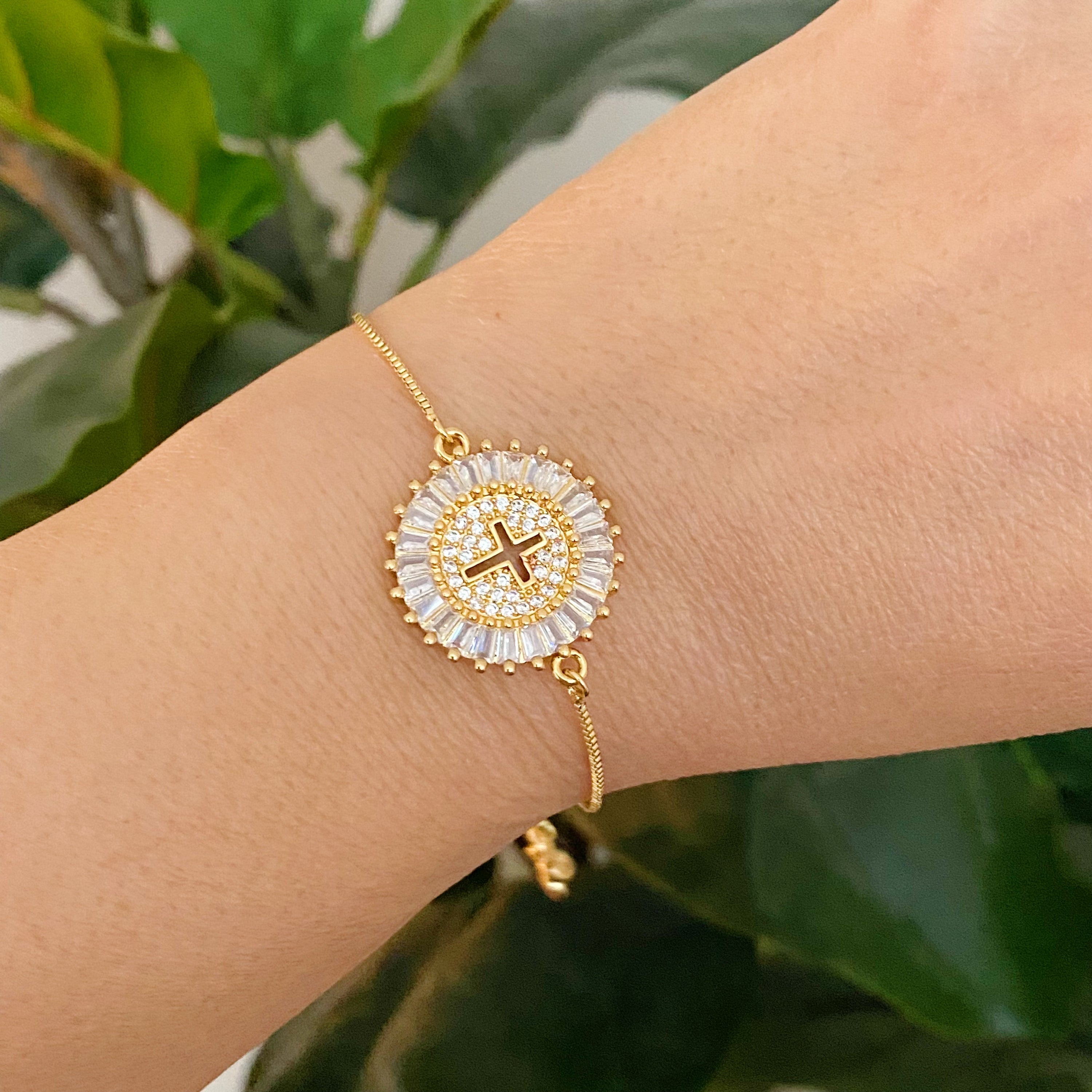 Mesmerized By The Cross Slide Bracelet Fuchsia Hercules