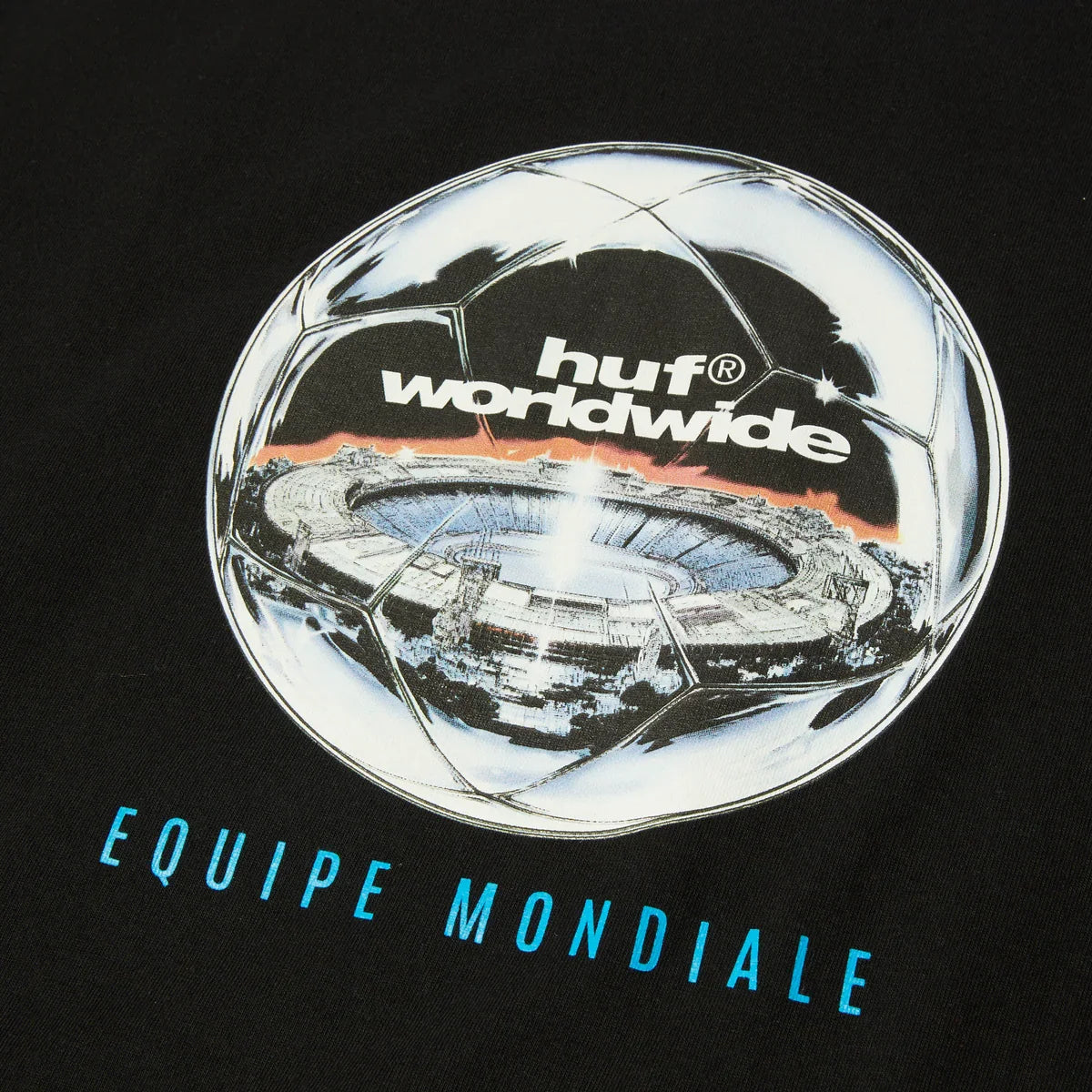 Camiseta HUF 'Equipe Mondiale' - Negra