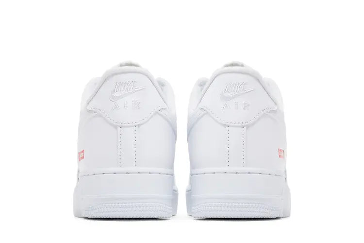 Supreme x Nike 'Air Force 1' Schuhe - Weiß