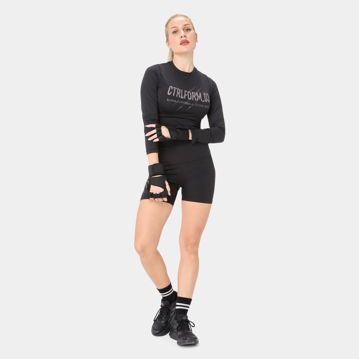 CAMISETA DE MANGA LARGA CTRLFORM_03 — WAR BLACK