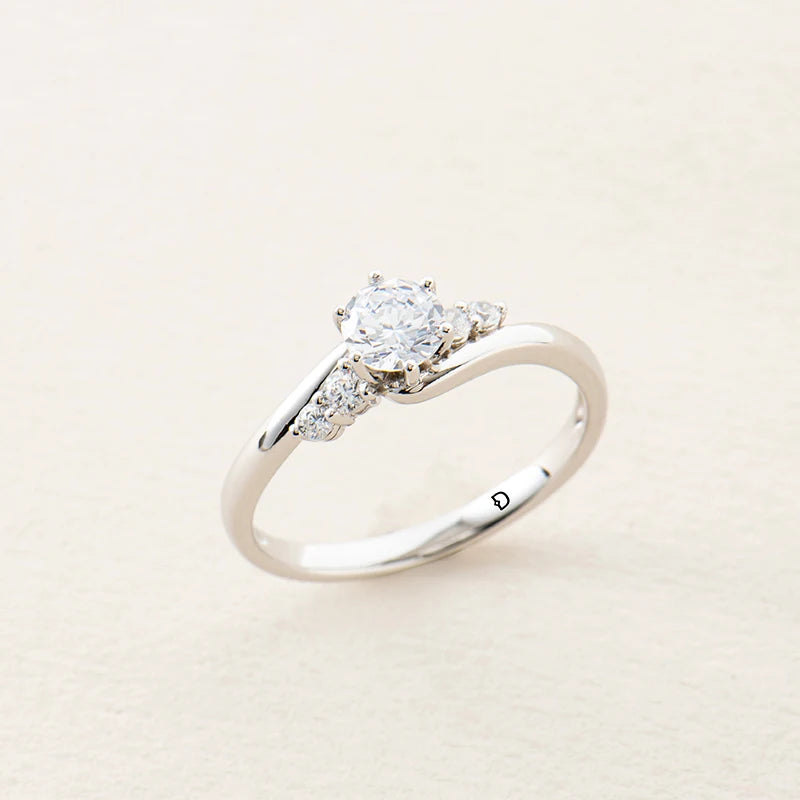 Round-cut Diamond Engagement Ring Makes an Elegant Wedding / Anniversary Gift. It's Perfect for Her Fashionable Ring.