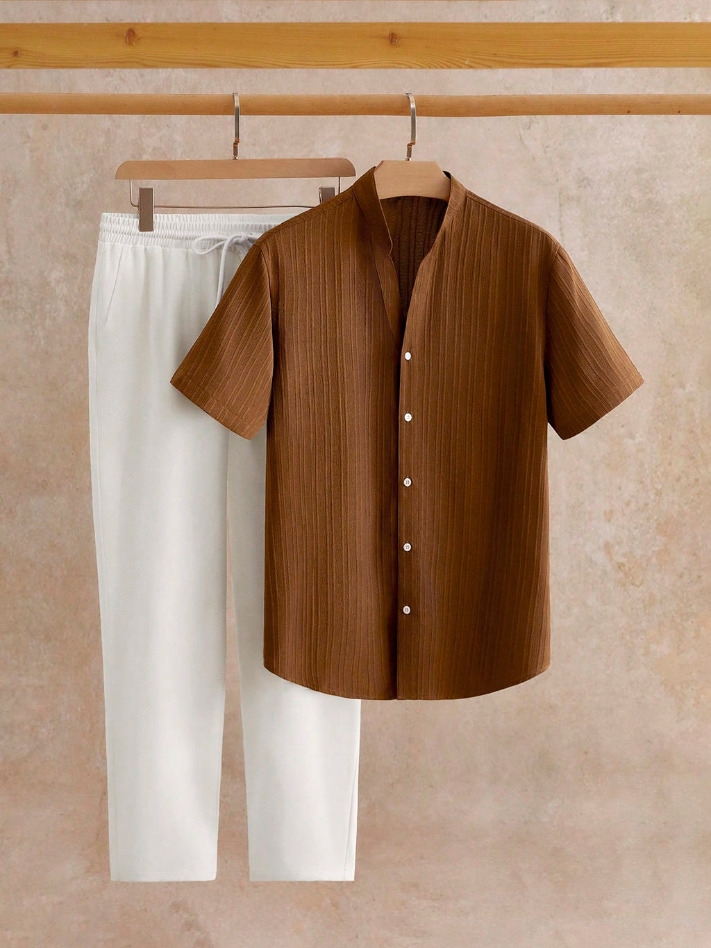Men's Two-Piece Relaxed Resort Shirt & Cropped Pants Set