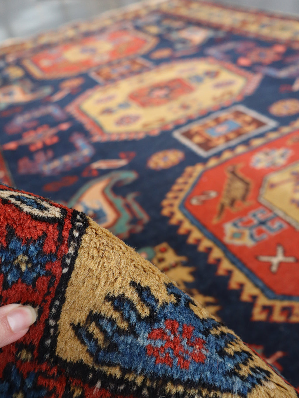 Persian Meshkin Rug — Saffron Medallions & Tribal Birds | 4'7" × 6'9"
