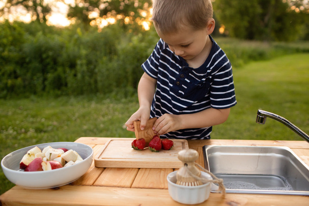 Simple Mud Kitchen (no shelf)