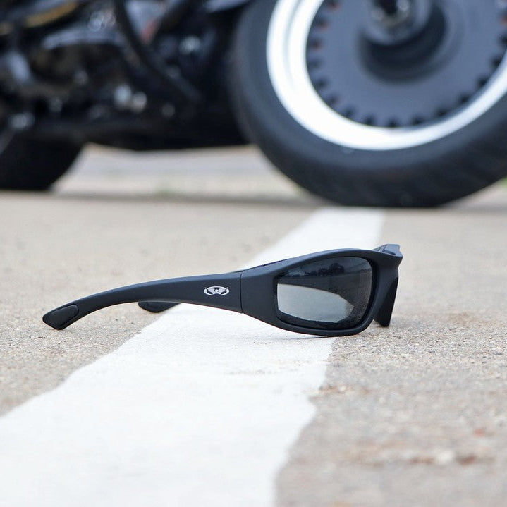 Global Vision Kickback gepolsterte Motorradsonnenbrille. Matte schwarze Soft-Touch-Fahrradbrille