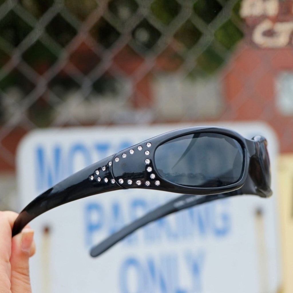 Lunettes de moto pour femme Global Vision Marilyn 3 avec strass. Lunettes de protection rembourrées et scintillantes.