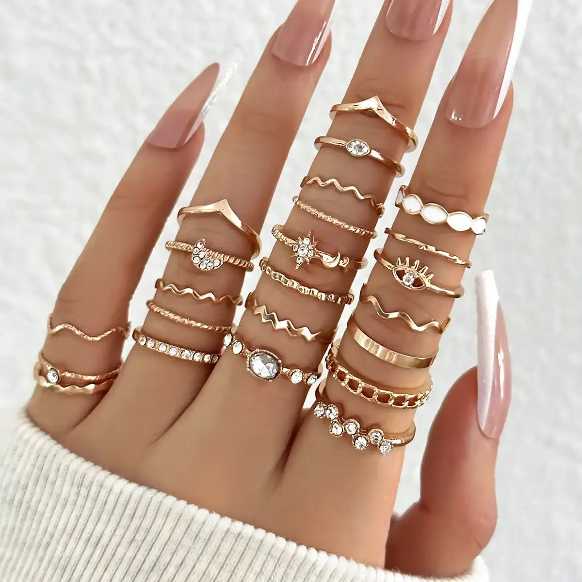 Set de anillos midi modernos y sencillos para mujer – Diseños de estrella y luna con cristales de BellemApple