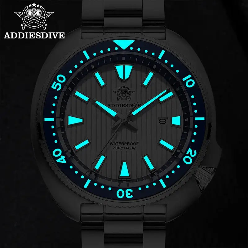 ADDIESDIVE Herren-Outdoor-Quarzuhr, neu, 200 m Tauchtiefe, BGW9 Super Blue Leuchtanzeige, Saphirglas, Herrenuhr aus Edelstahl
