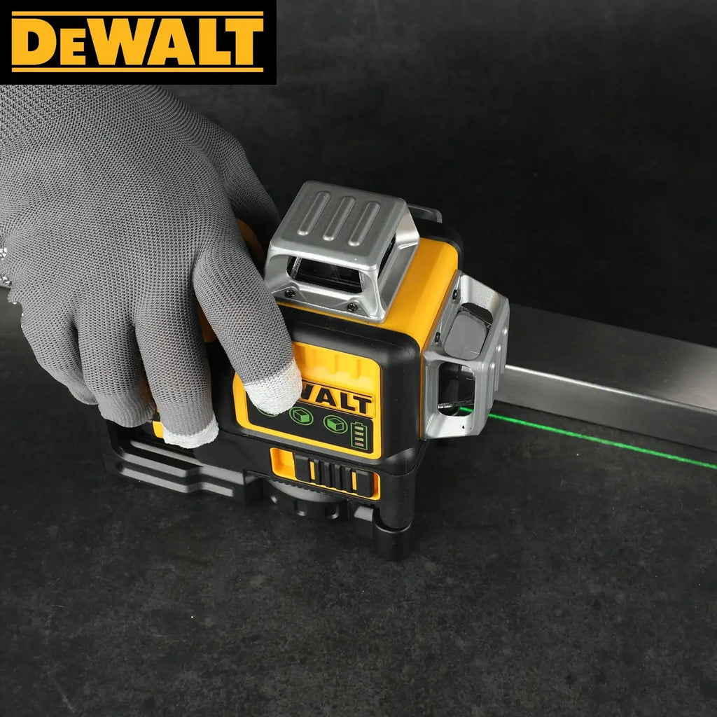 Niveau laser lignes vertes DEWALT DW089LG 12V MAX, 3 x 360°, 3 plans, faisceaux horizontaux et verticaux autonivelants pour aménagement intérieur/extérieur