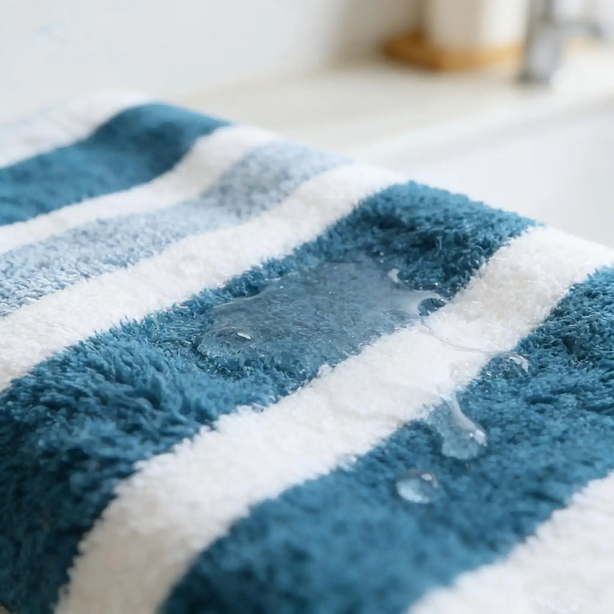 Ensemble de 18 serviettes de bain de luxe, serviettes en polyester douces à séchage rapide pour la maison, l'hôtel et le spa, bleu marine et rayé