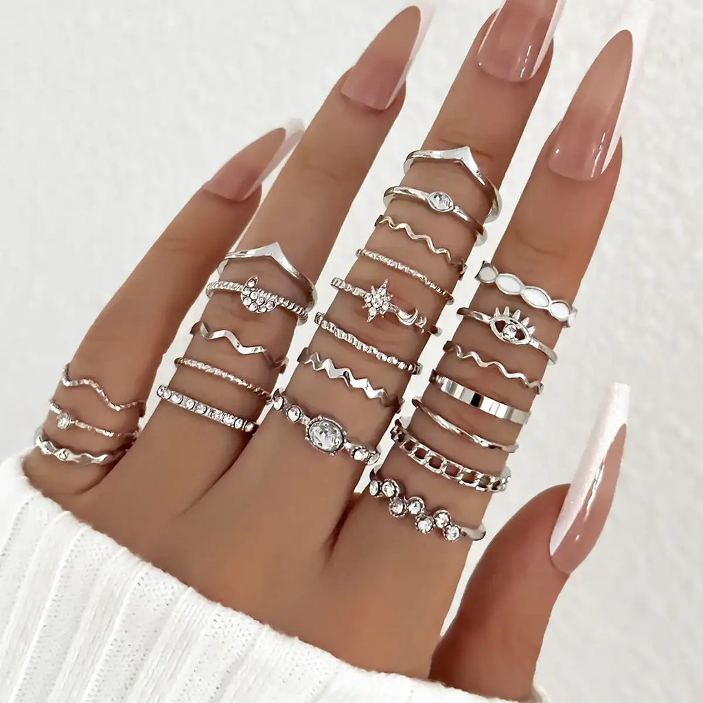 Set de anillos midi modernos y sencillos para mujer – Diseños de estrella y luna con cristales de BellemApple