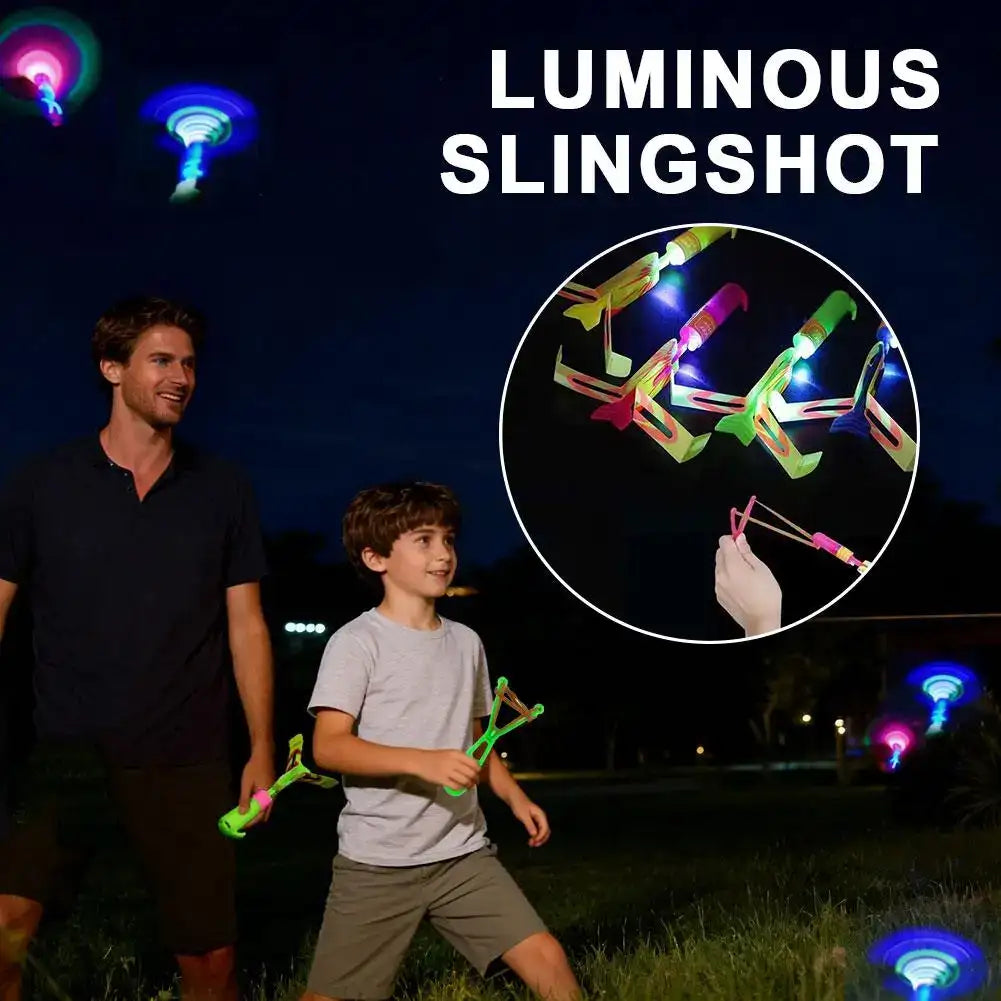 5 piezas de helicópteros voladores con luz LED tipo resortera, juguetes de cohete con flecha luminosa, recuerdos para fiestas al aire libre, helicópteros que brillan en la oscuridad para niños