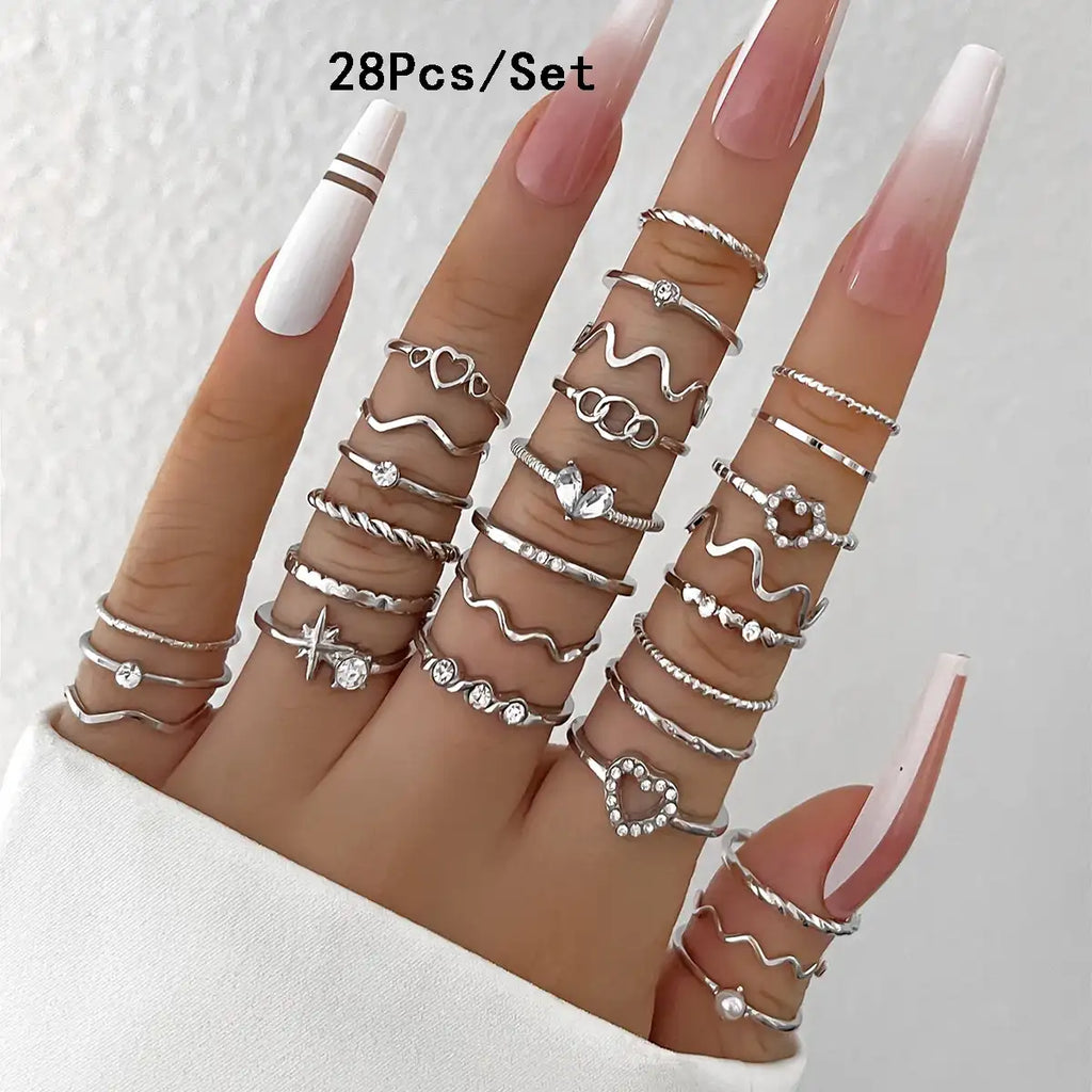 Set de anillos midi modernos y sencillos para mujer – Diseños de estrella y luna con cristales de BellemApple