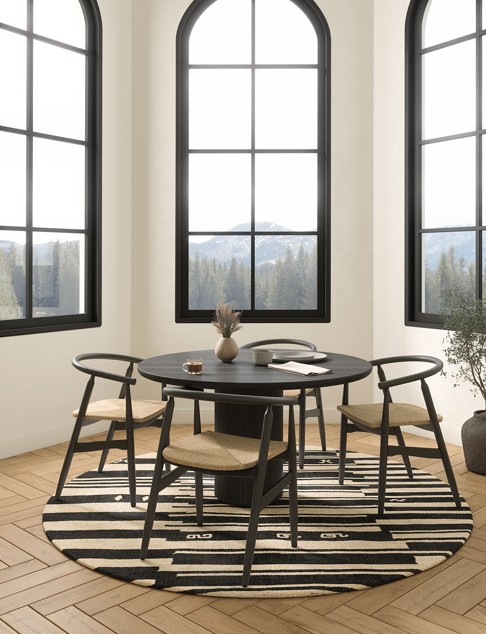 Xelara Natural Black Rug