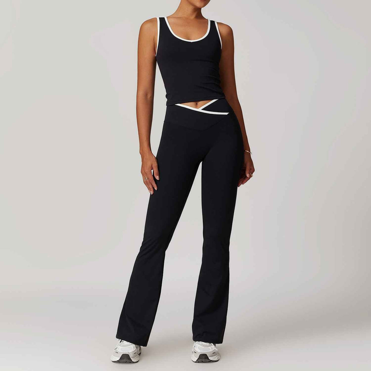Damen-Sportweste mit Kontrastfarben und V-Ausschnitt – Sexy, eng anliegendes Workout-Set