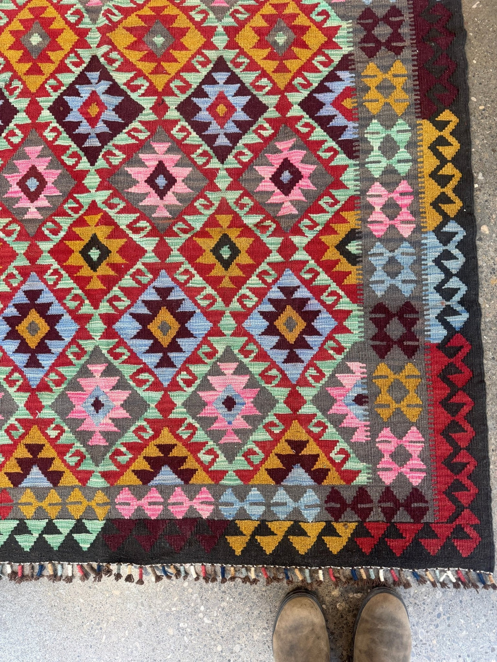 Afghan Maimana Kilim — Rose Pink & Mint Diamonds | 5'5" × 7'3"