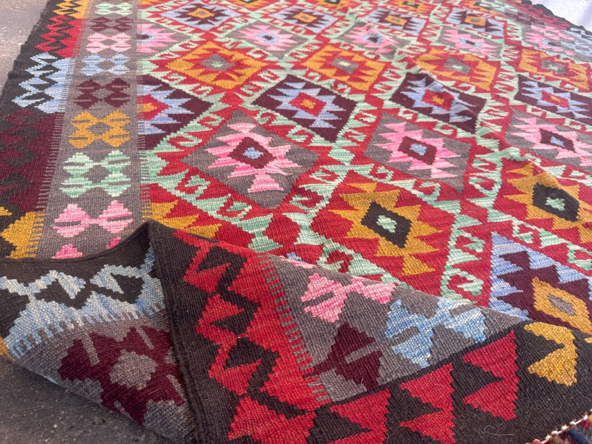 Afghan Maimana Kilim — Rose Pink & Mint Diamonds | 5'5" × 7'3"