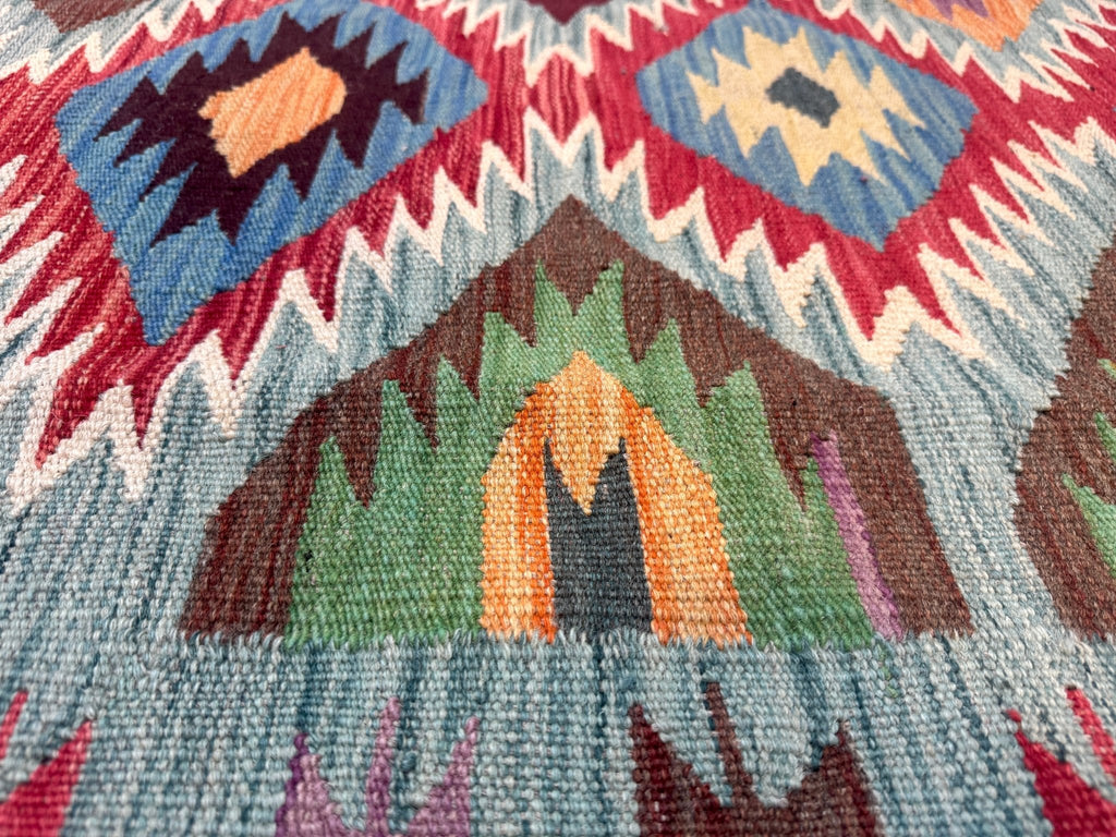 Kilim afgano de Maimana — Rombos dentados en salvia y rubí | 5' × 6'7"