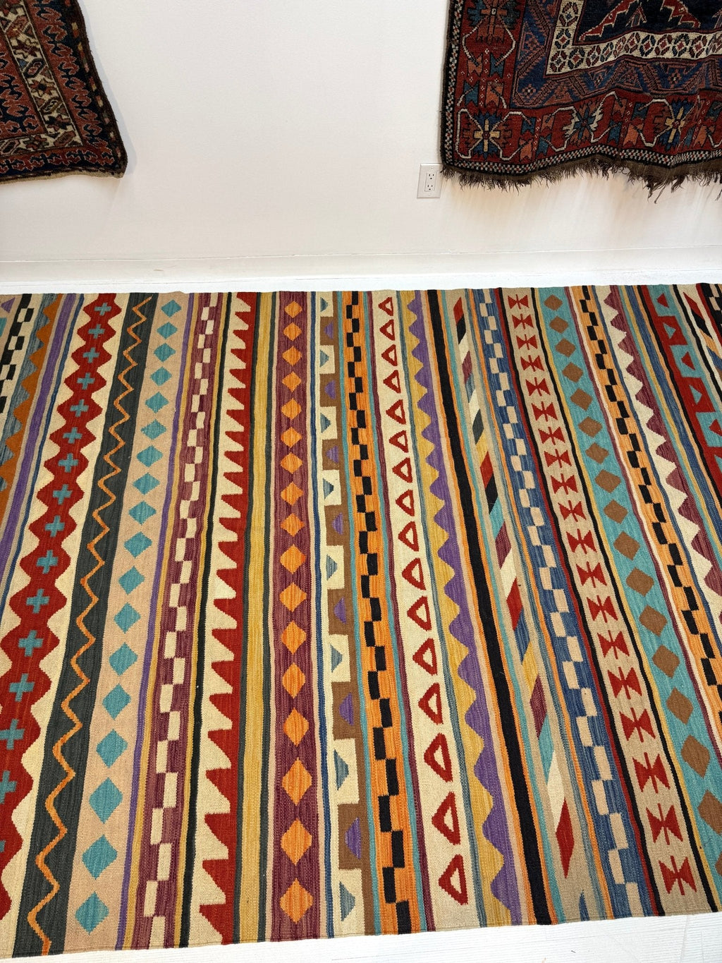 Kilim afgano de Maimana — Rayas ámbar y azul cielo | 6'7" × 9'10"