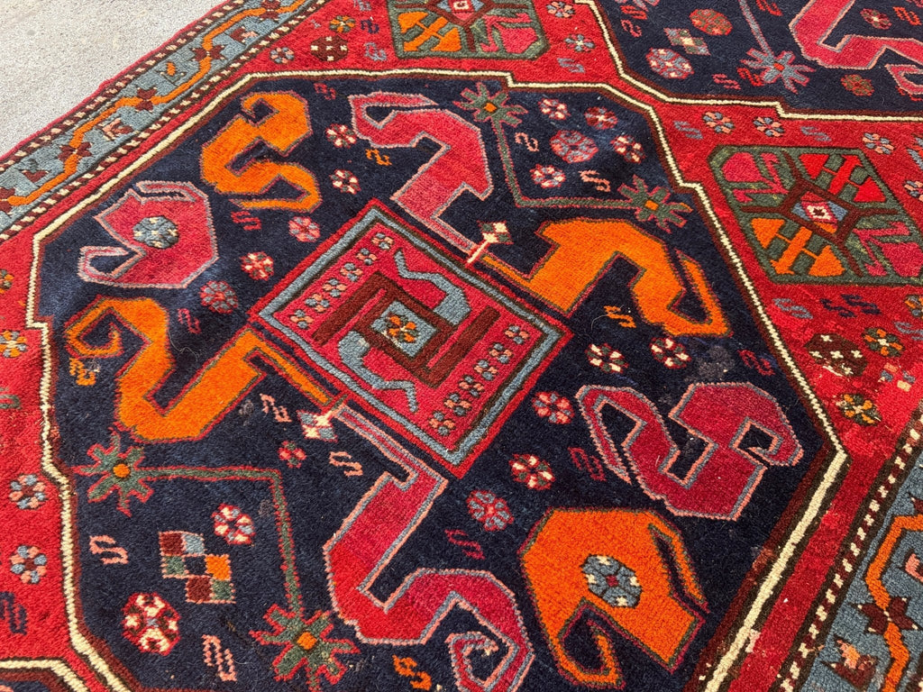 Antiker Karabach-Läufer — Safran- & Rubinrote Wolkenbänder | 3'4" × 9'