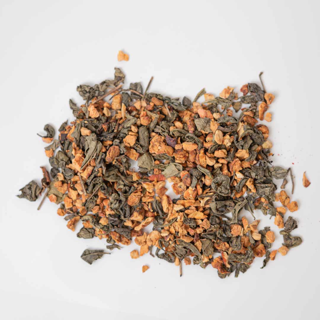Apple Kiss – Green Tea with Apple Peel by Rayhana