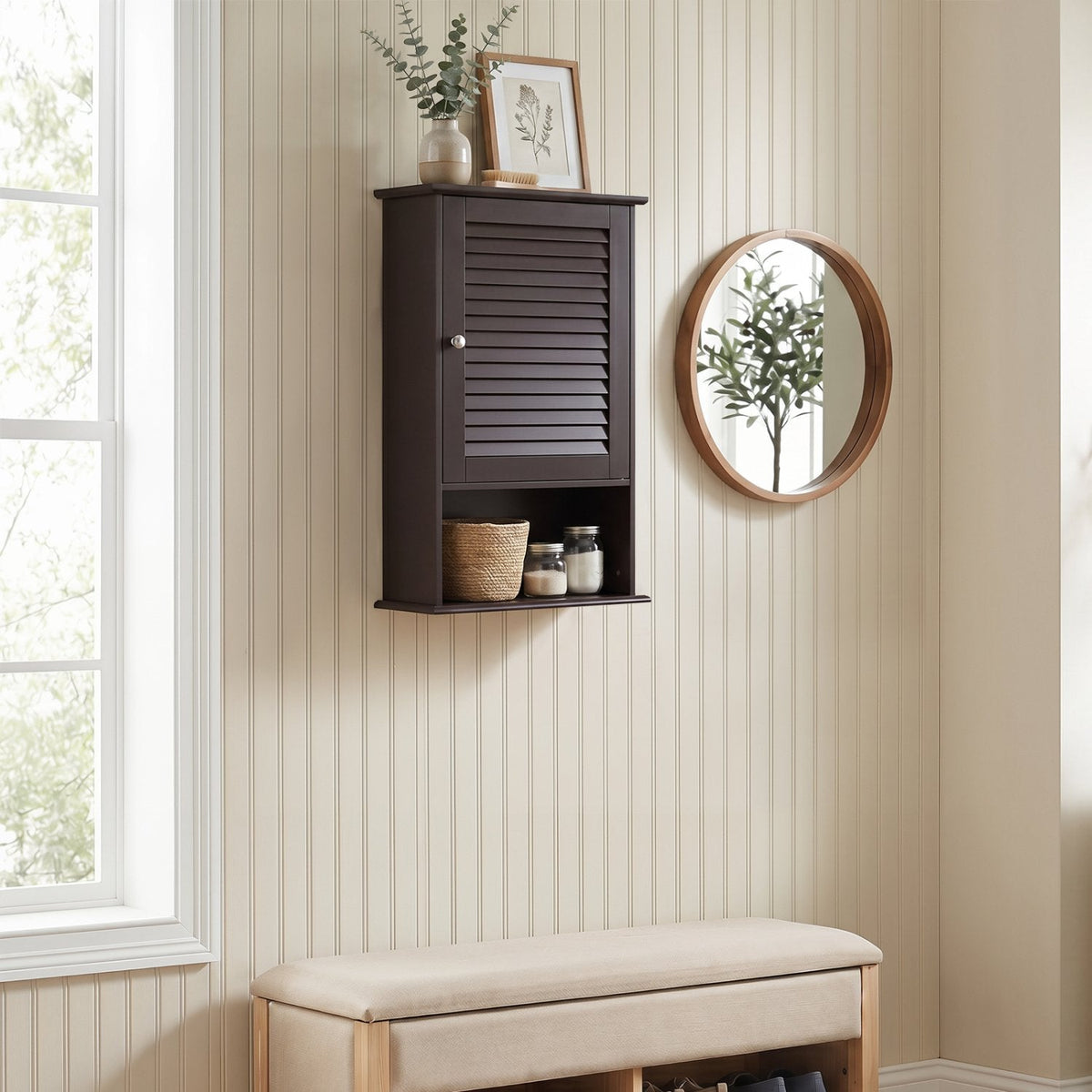 Armario de pared para baño con una puerta y estante regulable en altura, marrón rústico